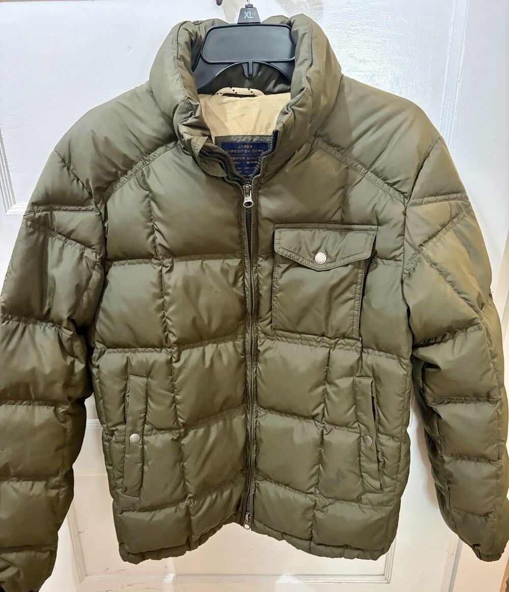 V-16 J Crew Men’s Olive Expedition Down Puffer Small Perfect